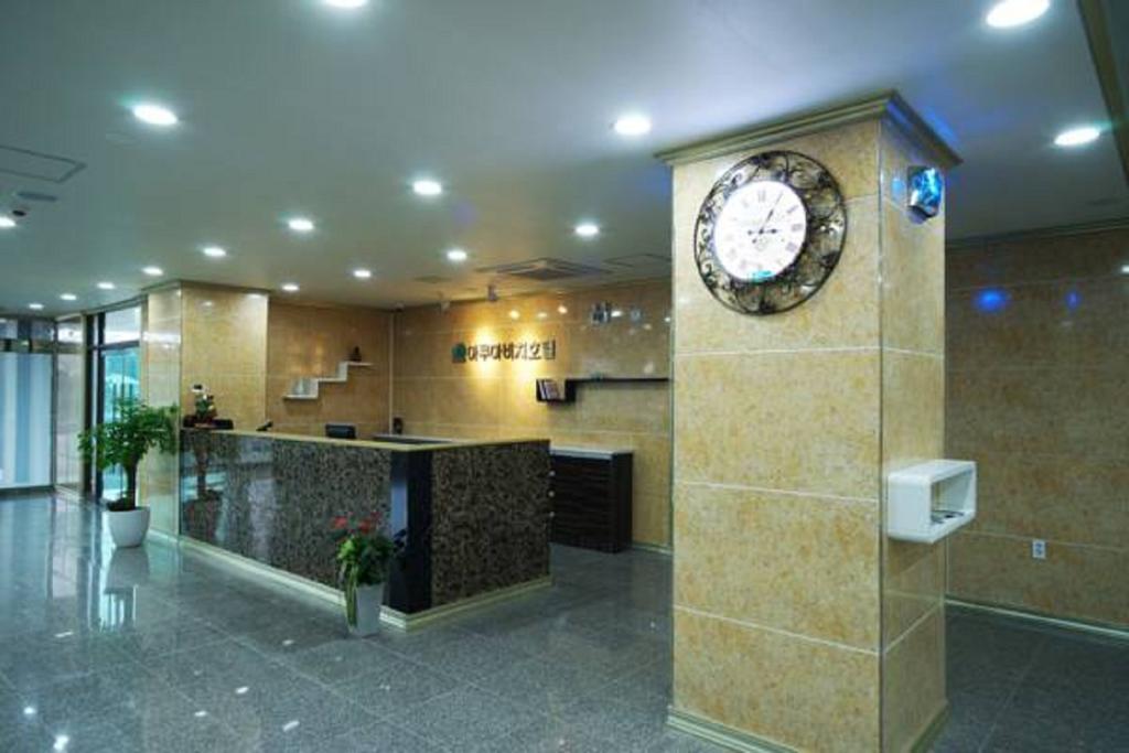 Seongsan Aqua Beach Hotel Сеогвипо Екстериор снимка