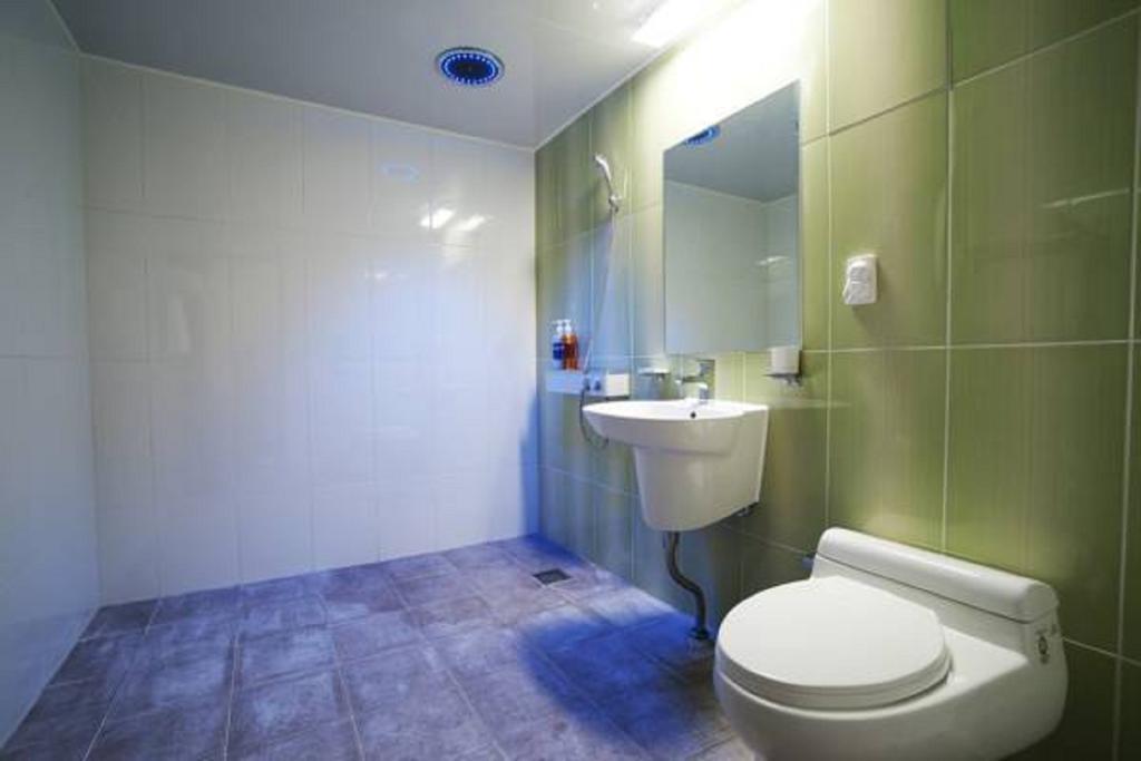 Seongsan Aqua Beach Hotel Сеогвипо Стая снимка