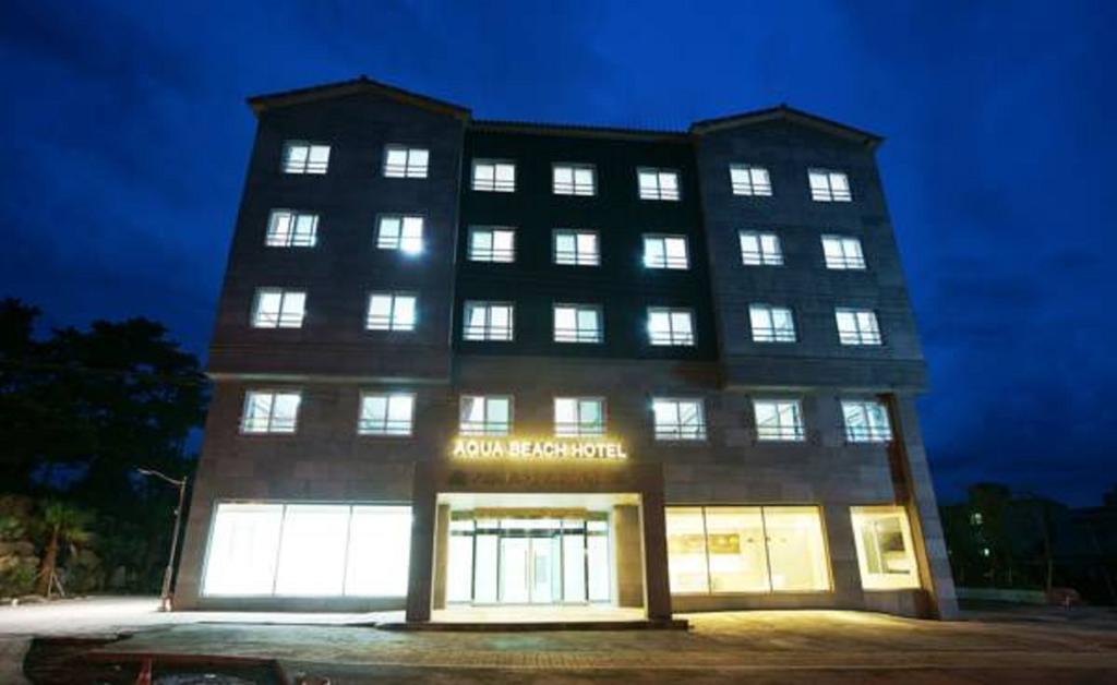 Seongsan Aqua Beach Hotel Сеогвипо Екстериор снимка