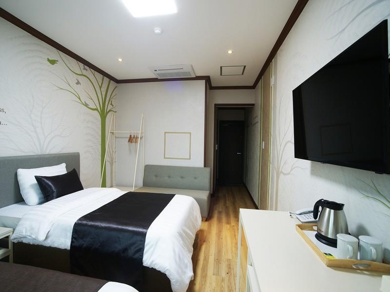 Seongsan Aqua Beach Hotel Сеогвипо Екстериор снимка